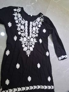 Black Embroidered Kurta