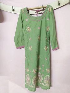 A Simple Elegant Daily Wear Kurta With 3/4 Sleeves