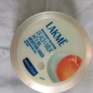 Lakme Peach Milk Moisturiser-Riser