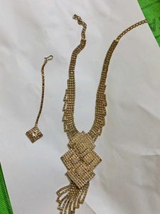 Gold Rhinestone Necklace & Maang Tikka Set