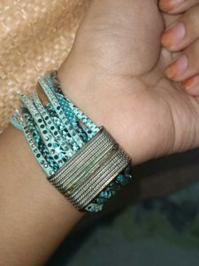 Bracelet