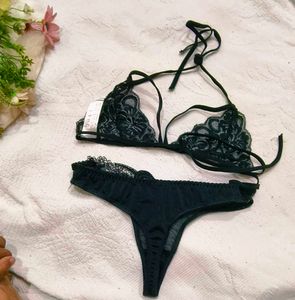 Lace Triangle Bra with brief 👍