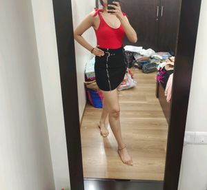 New Red Beautiful Sleeveless Top
