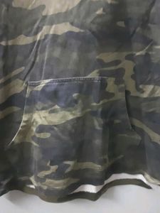 Camo Print Short Sleeve Hoodie