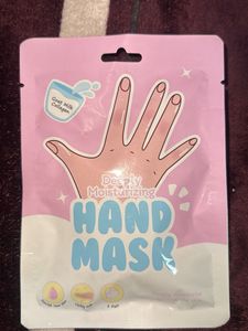 Miniso moisturising hand mask + Plum ice roller