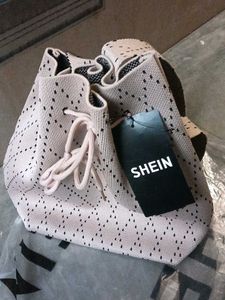 Chic Knitted Drawstring Bag