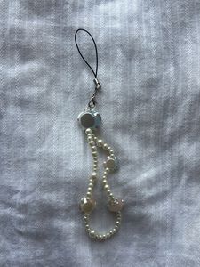 Pearl &amp; Rose Charm Phone Lanyard