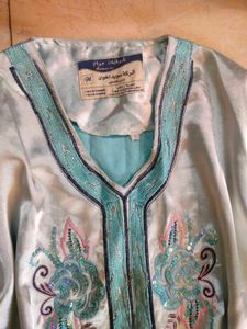 arabic long embroidery dress ☄️🪞🛸🧁🥂
