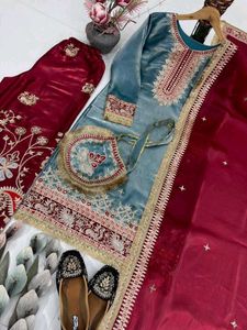 Elegant Teal Velvet Kurta Set with Maroon Dupattat