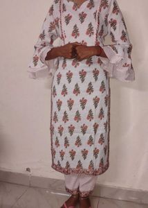 Elegant Floral Print Kurta Set with Dupatta