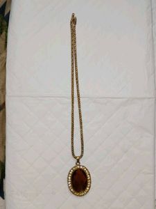 Elegant Brown Pendant Necklace