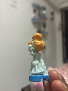 Disney Princess Cinderella Kinder Surprise Toy