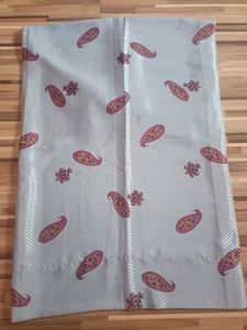 2 mitar silk cloth.