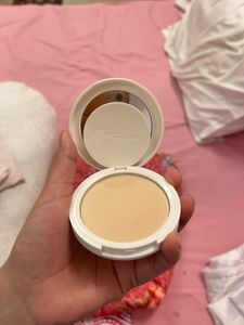 MyGlamm LIT Radiant Matte Compact