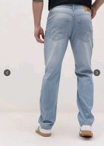 Light Wash Denim Jeans 32 size