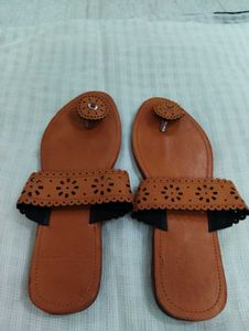 Stylish Brown Leather Flat Sandals