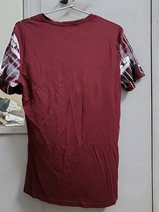 boy's Graphic Print V-Neck T-Shirt