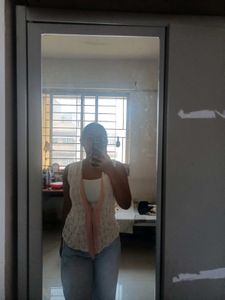 Chic White Lace Sleeveless Vest