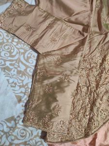 Elegant Mauve Embroidered Kurta Set