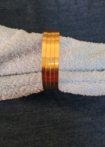 Set of 4 Elegant Gold-Plated Bangle Se