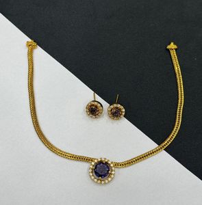 Elegant Emerald &amp; Diamond Necklace &amp; Earring Set