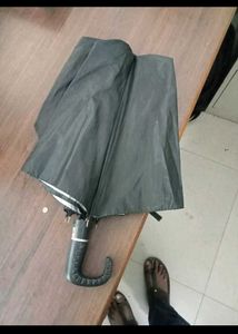 2 Black Umbrella