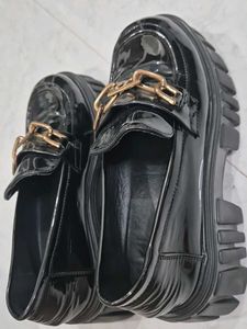 Chic Black Patent Loafers with Gold Chain Accent