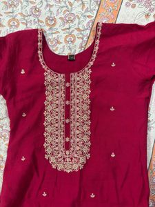 Elegant Pink Embroidered Kurta