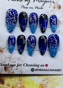 offer navratri special nails 💅