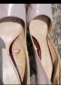 Zara Stylish Nude Pointed Toe Heels