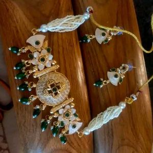 Stunning Gold Plated Kundan Necklace Set