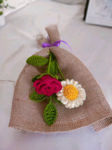 Crochet rose 🌹 and  daisy 🌼 .Flower Bouquet