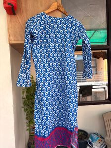 Blue &amp; White Printed Cotton Kurta