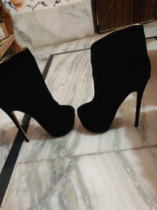 Black Velvet Boots