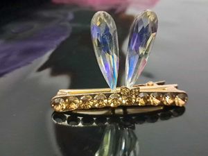 Sparkling Gemstone Bunny hair pin