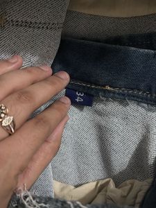 Frayed Hem Denim Jeans