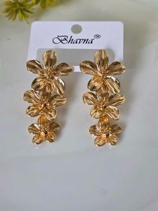 Flower hanging anti-tarnish earrings