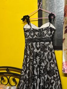 Elegant Black Floral Lace Dress