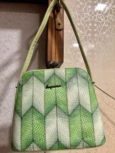 Chic Geometric Green Shoulder Bag