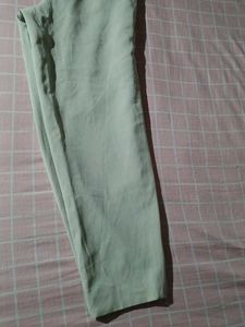 Chic Pleated Wide-Leg Pants