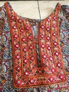 Free delivery: Embroidered ladies girls kurt
