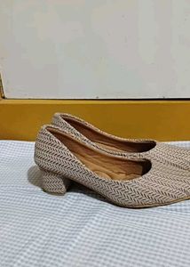 Golden Festive Heels