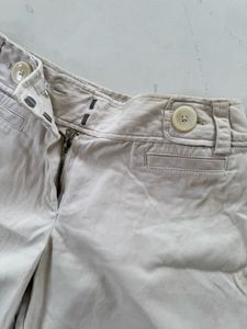 Lightweight Beige shorts