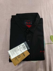 LOCOMOTIVE Men Black Slim Fit Solid Casual Shirt