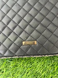 Price drop alert 🔔 ❌Aldo Black Sling Bag