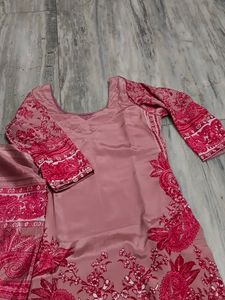 Pakistani Suit