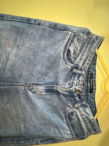 Light Wash Cropped Jeans