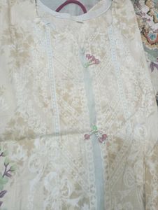 Grab Fast Sale😱😱Pakistani suits Avai