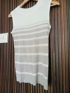 Striped Sleeveless Knit Top