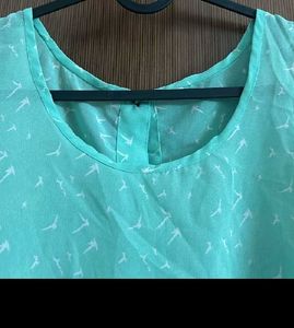 All 2 Tops Trendy